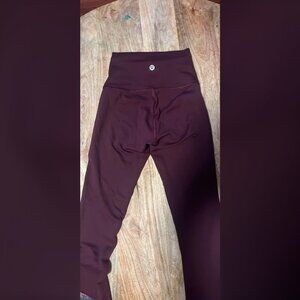 Maroon lululemon leggings